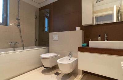 Location d’un appartement spacieux de 3 pièces, 128 m², Nouveau Belgrade, Belgrade, Serbie